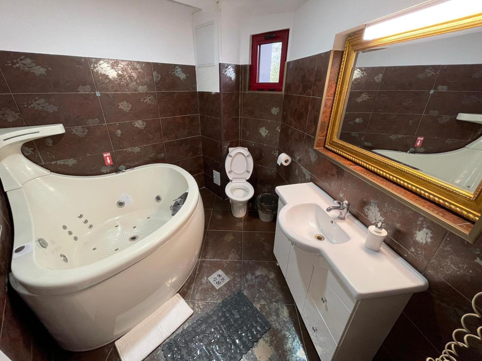 Riviera Unirii Residence بوخارست المظهر الخارجي الصورة